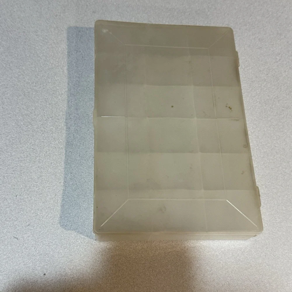Plastic Grid‎ Craft Organizer Box 17 Compartments Vintage